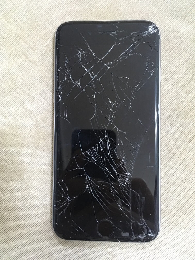 修理前：iPhone6ガラス液晶交換修理のご依頼