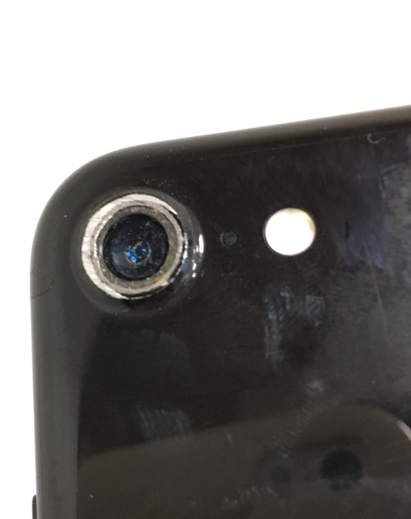 修理前：iPhone7のカメラ交換修理