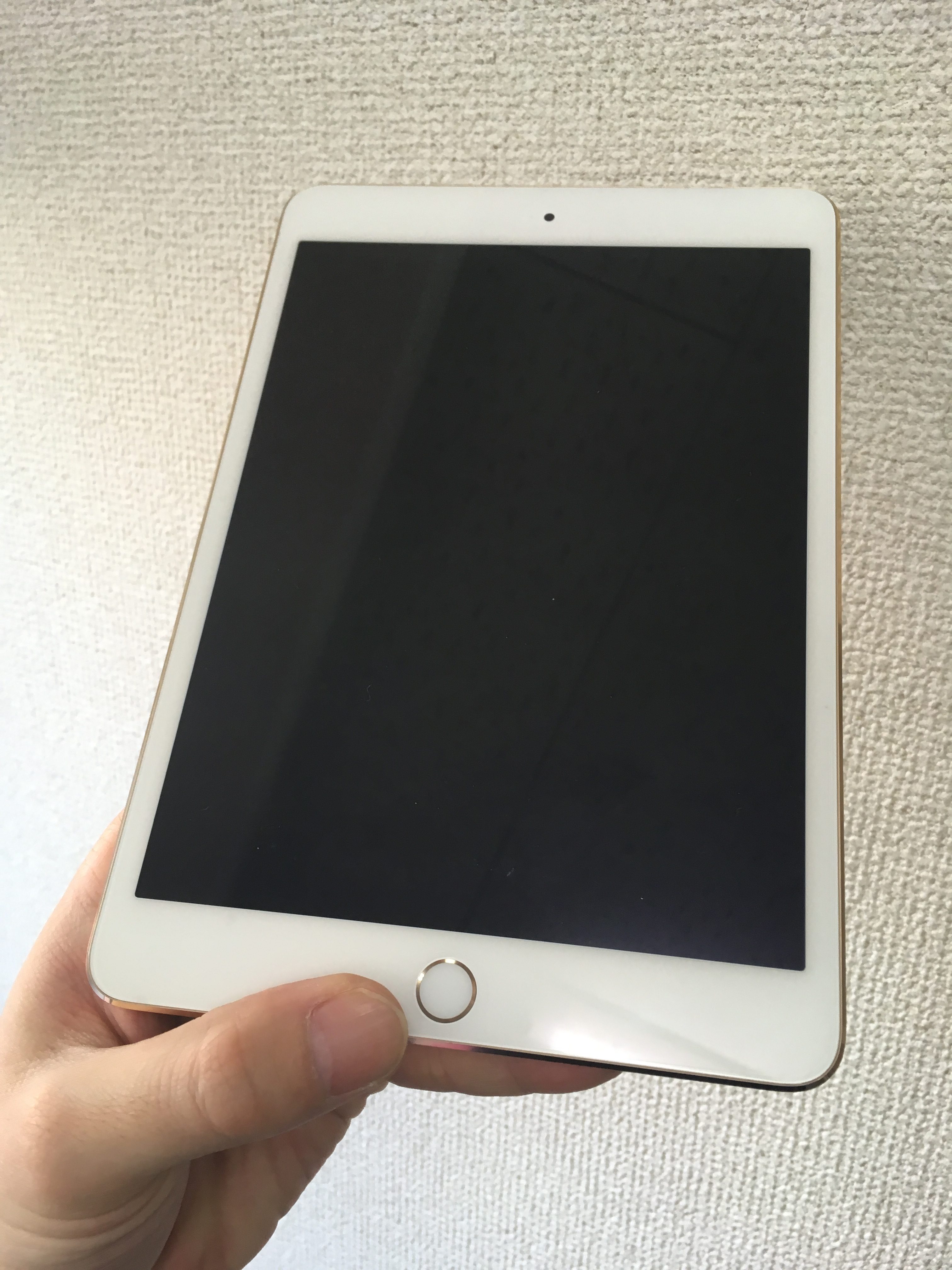 修理前：iPadmini3の液晶の交換修理