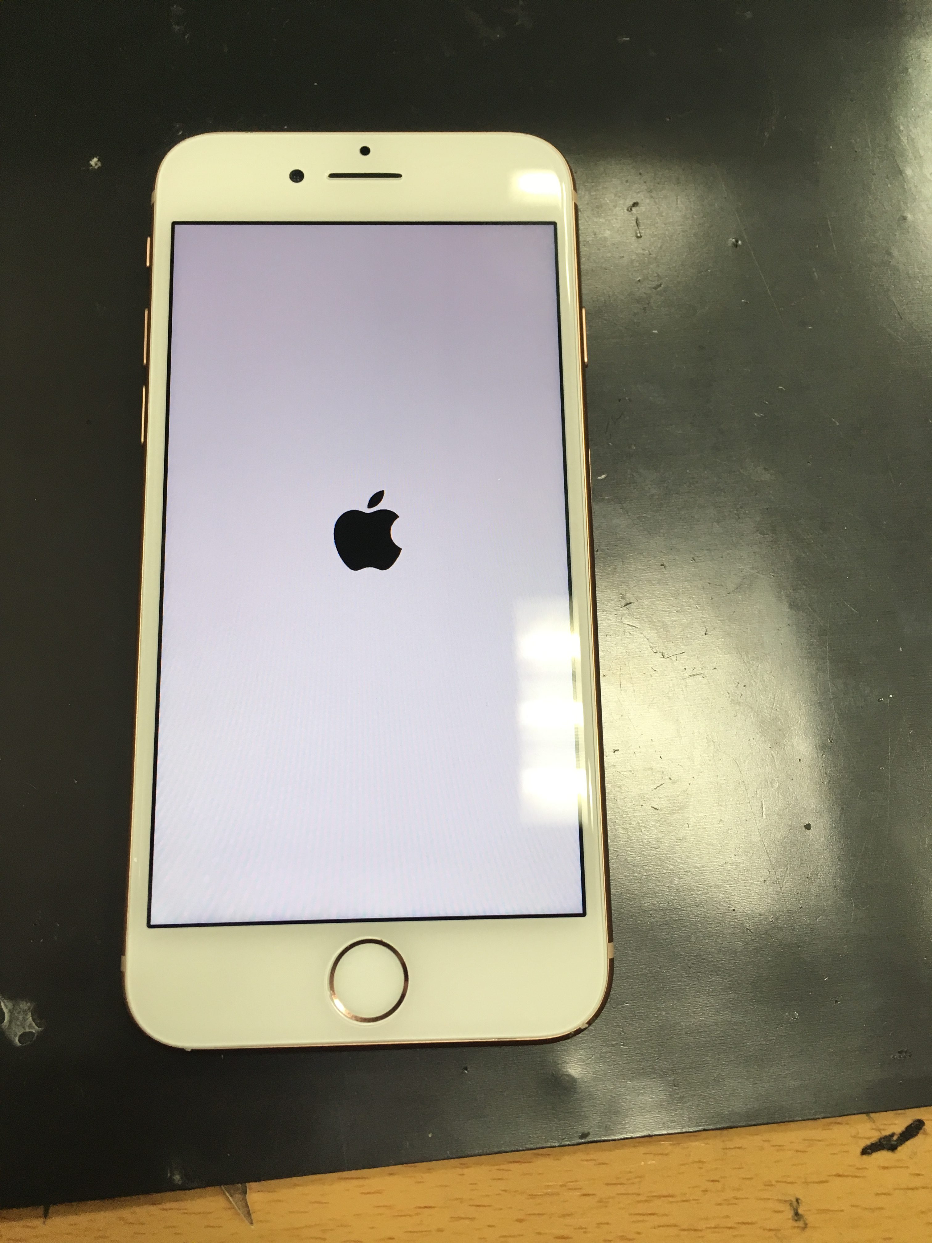 修理後：iPhone８の画面交換修理を行いました。