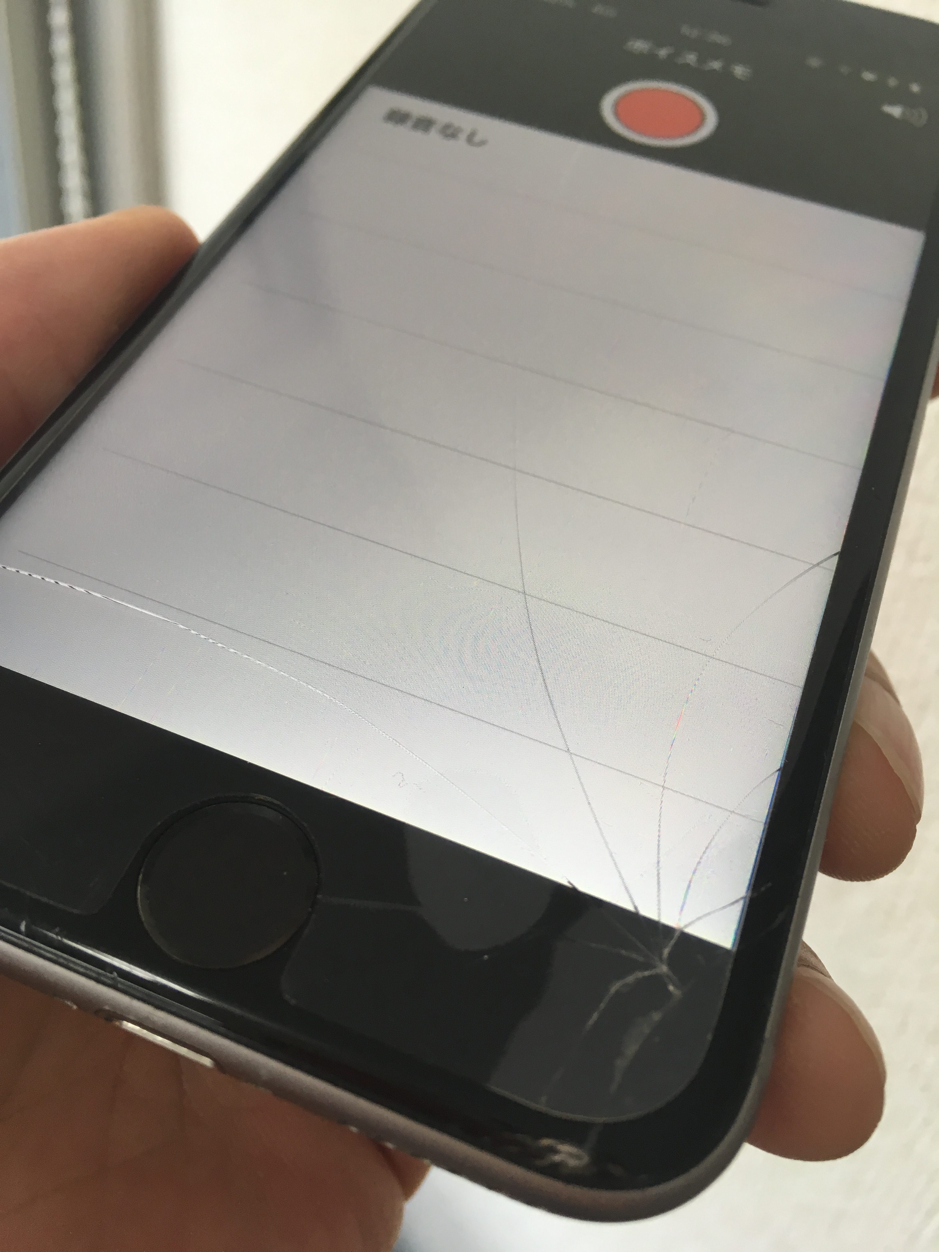 修理前：まだまだ現役iPhone6の画面交換