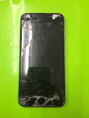 修理前：iPhone6の液晶死亡を画面交換してつくようになりました！