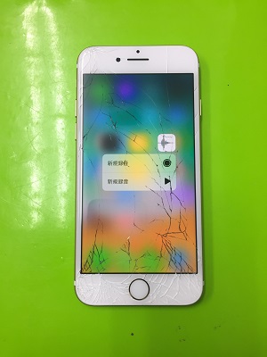修理前：iPhone7のガラス割れも画面交換をして綺麗に元通り！