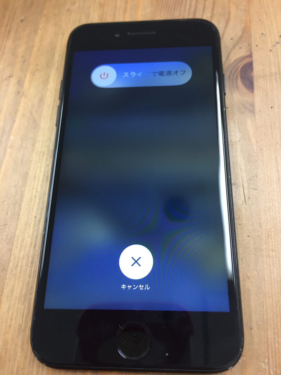 修理後：内部が見えてしまったiPhone7も修理致します！
