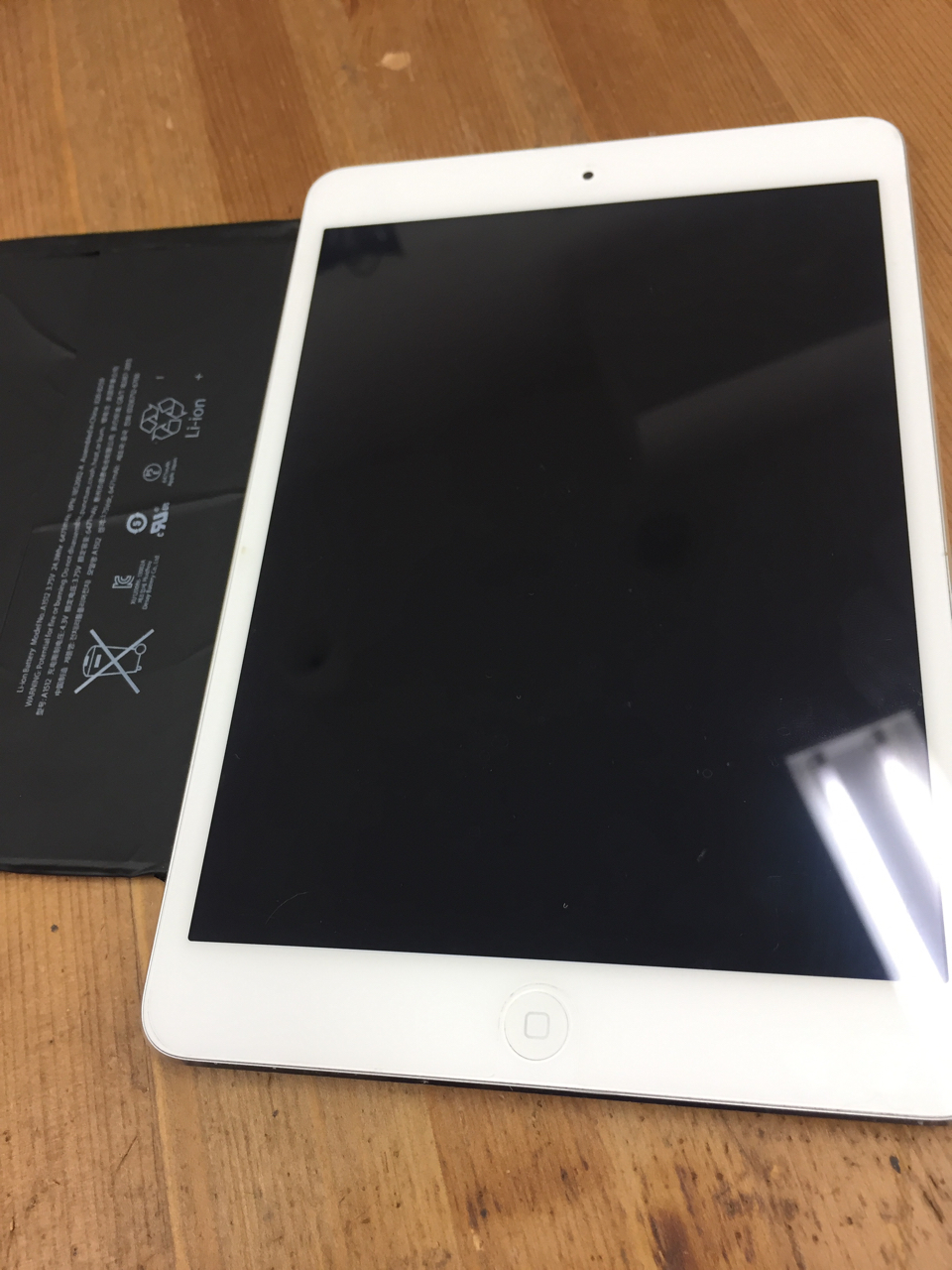 修理後：iPadmini2のバッテリー交換を承りました！